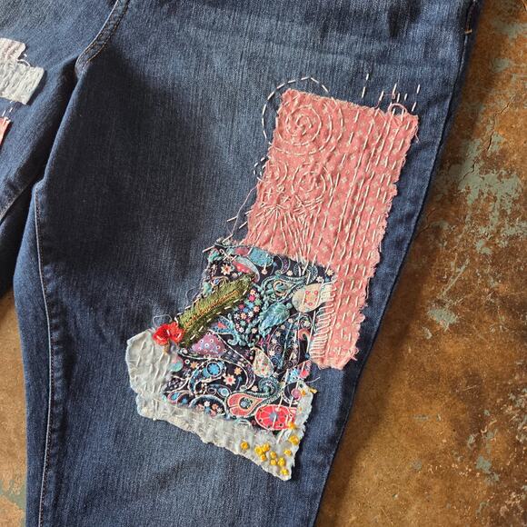 1822 Denim Embellished Jeans Plus Size 20W Taylor Fit Patchwork Embroidered - Picture 4 of 11